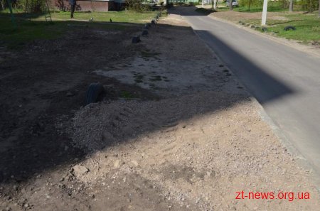 Радник мера перевірив хід прибирання прибудинкових територій від будівельного сміття