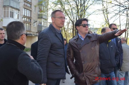 Радник мера перевірив хід прибирання прибудинкових територій від будівельного сміття