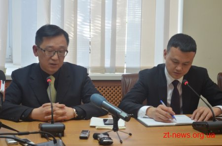 Представники китайського підприємства тиждень ознайомлювалися з транспортною мережею міста