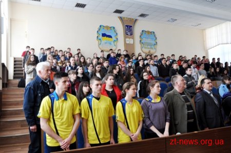 У Житомирі студенти з 18 областей змагаються на універсіаді України з настільного тенісу