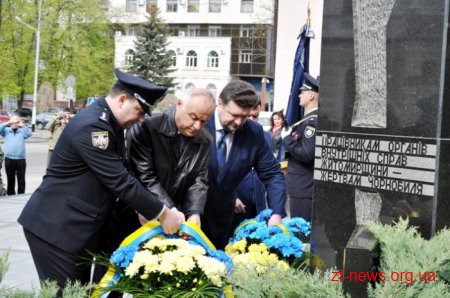 У річницю аварії на ЧАЕС у Житомирі вшанували загиблих Героїв
