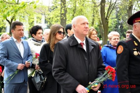 У річницю аварії на ЧАЕС у Житомирі вшанували загиблих Героїв
