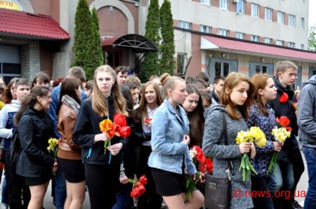 У річницю аварії на ЧАЕС у Житомирі вшанували загиблих Героїв