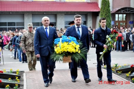 У річницю аварії на ЧАЕС у Житомирі вшанували загиблих Героїв