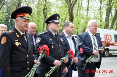 У річницю аварії на ЧАЕС у Житомирі вшанували загиблих Героїв