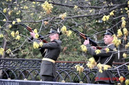 У річницю аварії на ЧАЕС у Житомирі вшанували загиблих Героїв