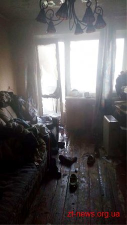 У Житомирі через кинутий недопалок згорів балкон квартири