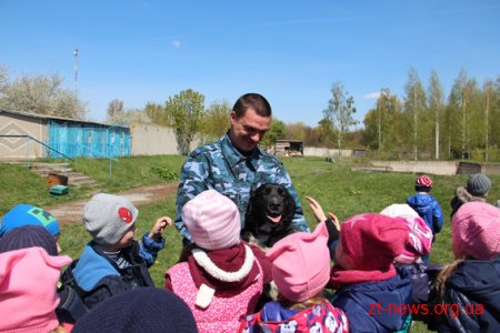 У Житомирі для школярів влаштували день знайомства з поліцією
