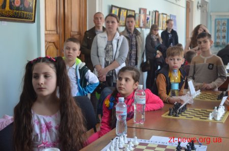 У Житомирі стартував чемпіонат міста з шахів