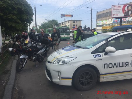 У Житомирі водій легковика не пропустив мотоцикліста