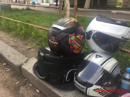 У Житомирі водій легковика не пропустив мотоцикліста
