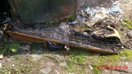 У Коростені під час пожежі в пустуючій будівлі вогнеборці врятували безхатченка