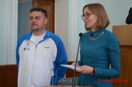 200 дітей отримали сертифікати про проходження міської програми «Уроки плавання»