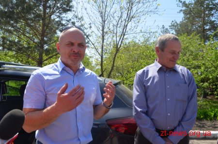 Комунальні служби міста активізували роботи з ремонту доріг