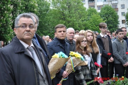 У Житомирі відкрили меморіальну дошку Віталію Дульчику