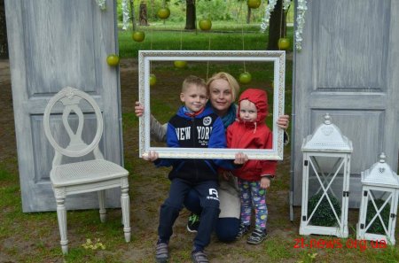 До святкування Дня матері в парку ім. Гагаріна відбувся фестиваль "Мамафест"
