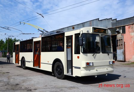 В Житомирському ТТУ показали тролейбус зібраний на 80% з нових деталей