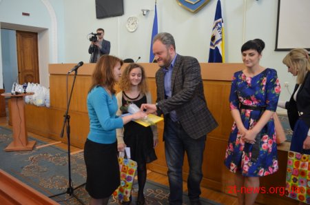 Цього року в Житомирі зі шкіл випускаються 17 дітей, позбавлених батьківського піклування