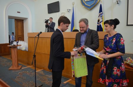 Цього року в Житомирі зі шкіл випускаються 17 дітей, позбавлених батьківського піклування