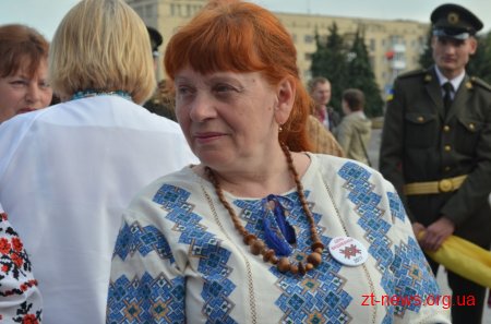Сотні житомирян взяли участь у «Вишиваній ході»