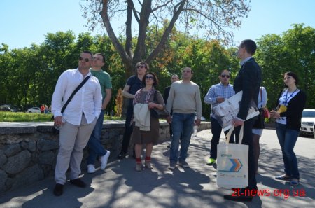 Представникам делегацій із міст-побратимів Житомира показали місто