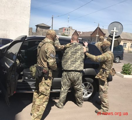 СБУ затримала на хабарі заступника начальника однієї з виправних колоній Житомирщини