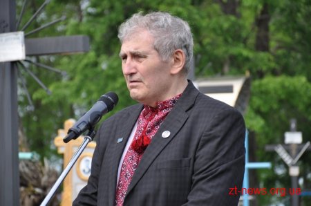 В Овручі відкрили відреставрований пам'ятник загиблим воїнам УПА