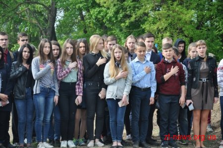 В Овручі відкрили відреставрований пам'ятник загиблим воїнам УПА