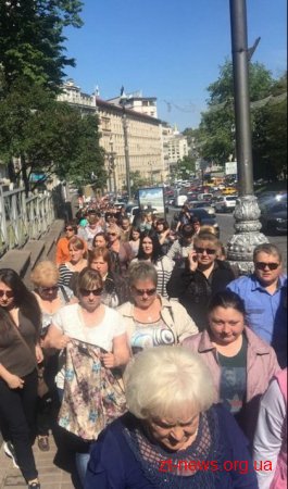 Житомирські медики їздили до Києва на протест