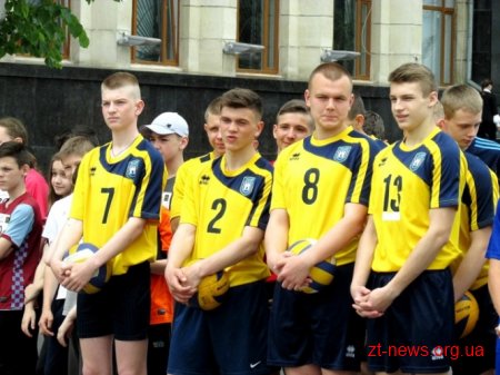 Близько 700 учасників взяли участь у змаганнях з бігу у рамках Олімпійського дня