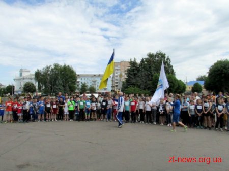 Близько 700 учасників взяли участь у змаганнях з бігу у рамках Олімпійського дня