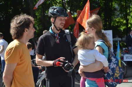 Більше двох тисяч велосипедистів проїхали більше 10 кілометрів вулицями Житомира