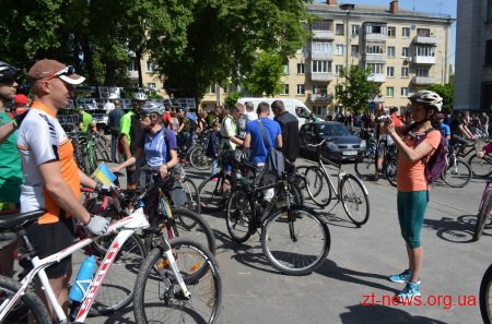 Більше двох тисяч велосипедистів проїхали більше 10 кілометрів вулицями Житомира