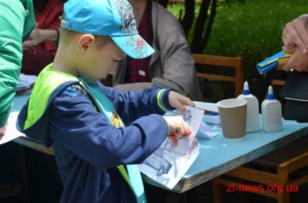 Вулиця Михайлівська на один день перетворилася на профорієнтаційні простори для дітей та їх батьків