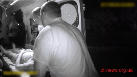 В Житомирі з 4-го поверху випала жінка