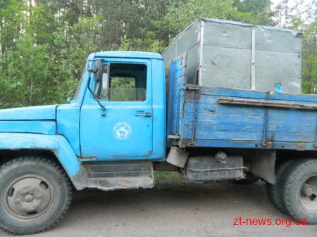 На Житомирщині чоловік випав з кузова авто