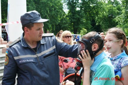 Житомирські діти спробували себе у ролі рятувальників