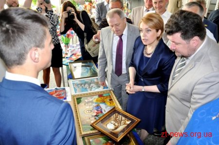 Міністр освіти і науки України Лілія Гриневич відвідала Коростишівську гімназію №5