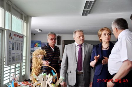 Міністр освіти і науки України Лілія Гриневич відвідала Коростишівську гімназію №5
