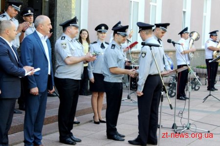 Житомирські поліцейські отримали 18 нових авто