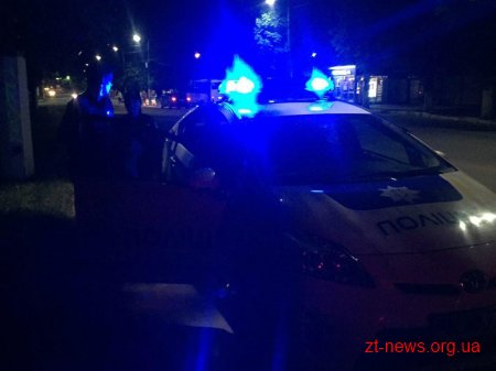 Вчасно виявивши пожежу у торгівельному центрі патрульні врятували життя охоронцю