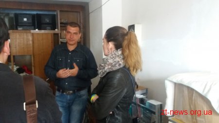 Центру для безпритульних передали інструмент для ремонту інвалідних візків