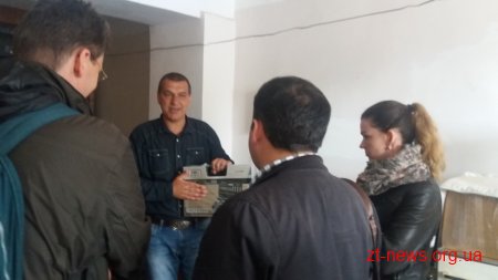 Центру для безпритульних передали інструмент для ремонту інвалідних візків