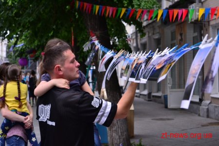 На один день вулиця Михайлівська перетворилась на «Територію ідей»