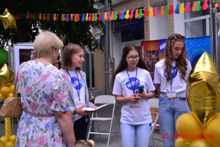 На один день вулиця Михайлівська перетворилась на «Територію ідей»