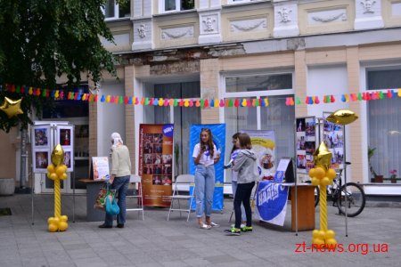 На один день вулиця Михайлівська перетворилась на «Територію ідей»