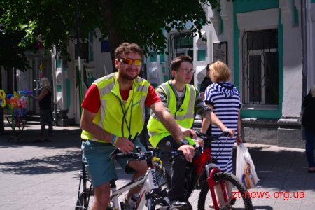 Вперше у Житомирі відбувся велопарад дівчат