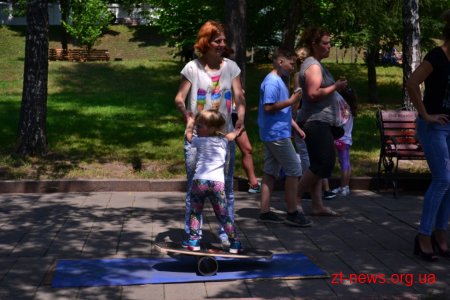 У Житомирі вперше святкували Міжнародний день йоги