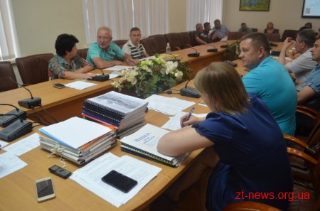 У Житомирі перевірять законність розміщення МАФів біля політехнічного університету
