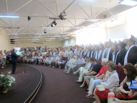 Більше 400 молодих фахівців завершили навчання у Житомирському інституті медсестринства